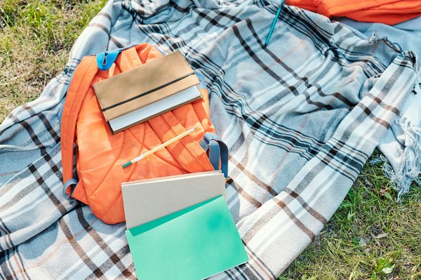 How to Choose the Right Leather Satchel That Serves both Functionality and Style?